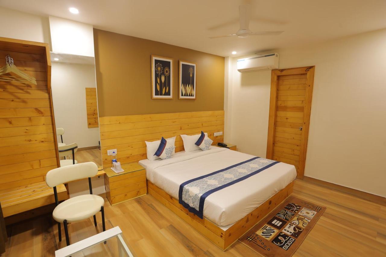 The Grand Uddhav- A Boutique Hotel อุเดเปอร์ ภายนอก รูปภาพ