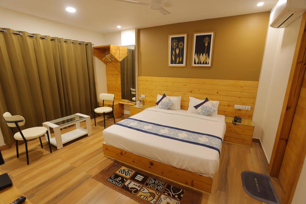 The Grand Uddhav- A Boutique Hotel อุเดเปอร์ ภายนอก รูปภาพ
