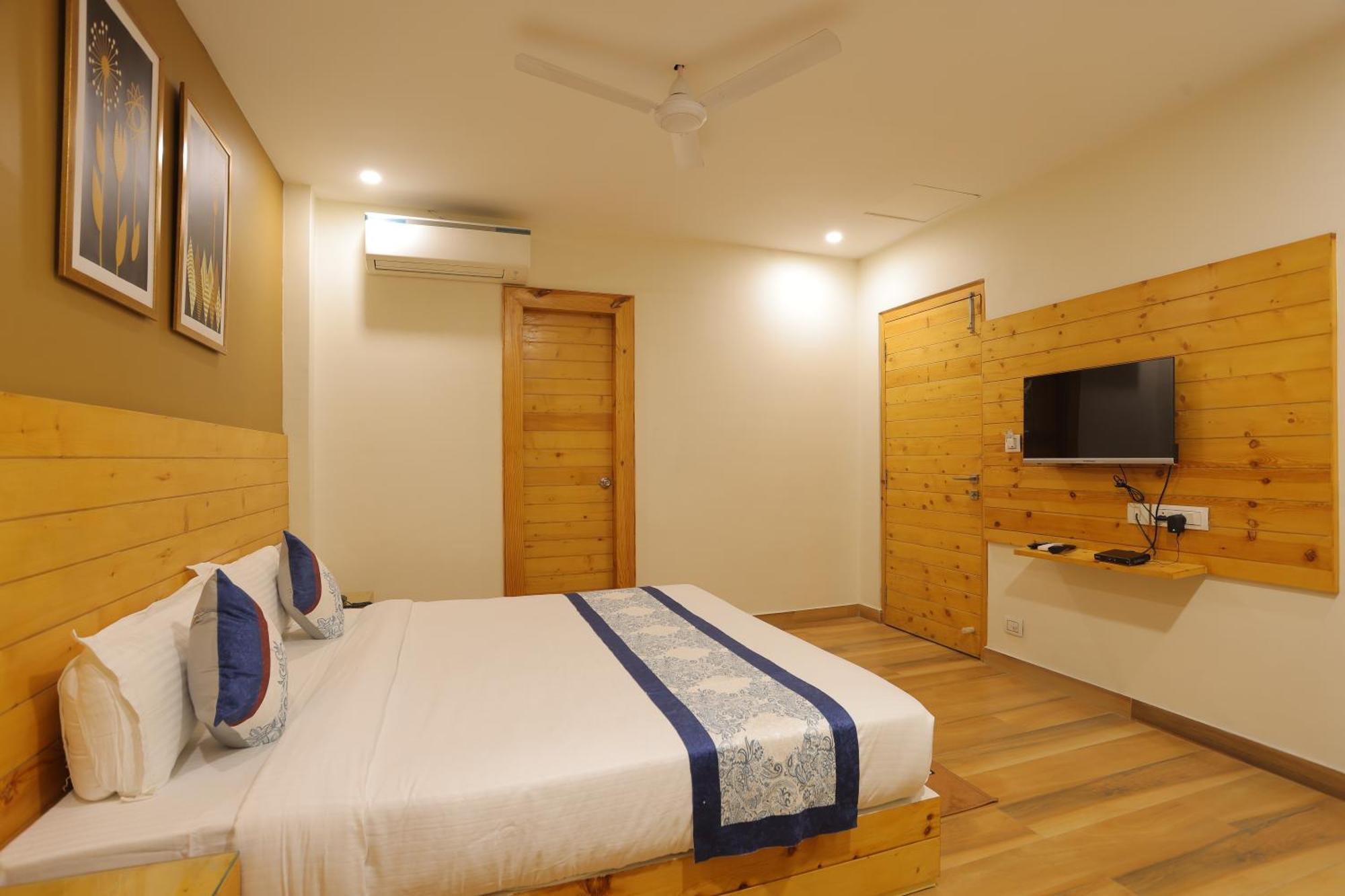 The Grand Uddhav- A Boutique Hotel อุเดเปอร์ ภายนอก รูปภาพ